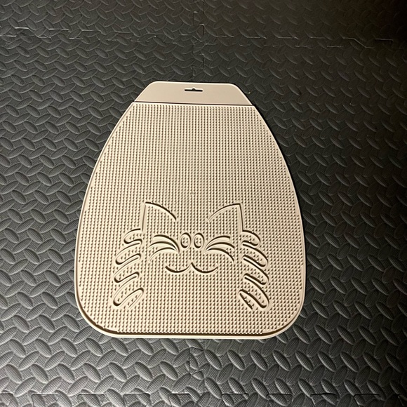 Cat Litter Mat - Picture 2 of 7